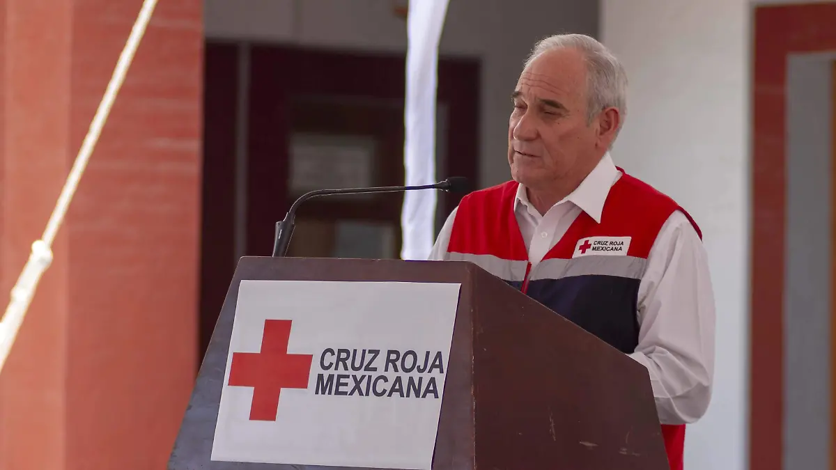 Edgar Arturo Pe_a L_pez, presidente de la Cruz Roja Mexicana delegaci_n